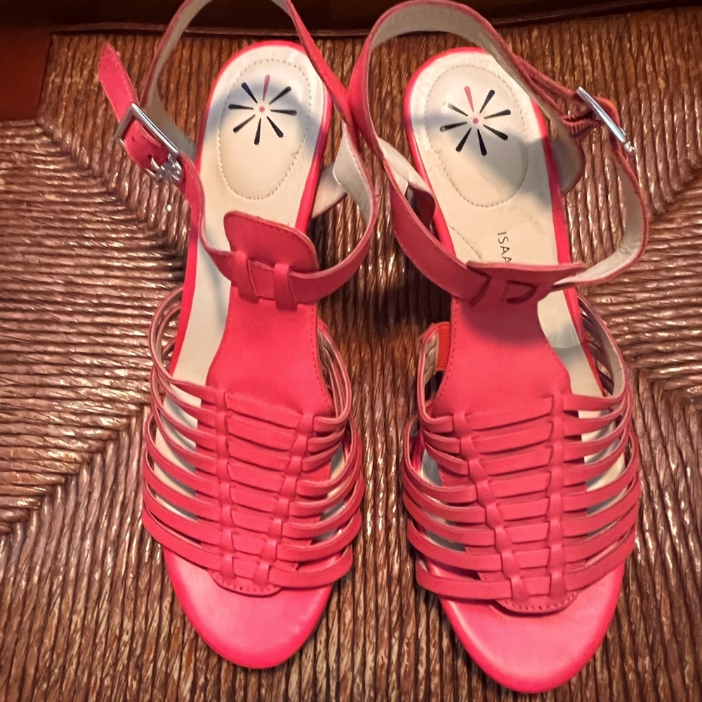 Coral wedge sandals from Isaac Mizrahi. Size 9